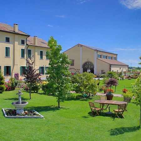 Millefiori La Corte Delle Rose โรวีโก ภายนอก รูปภาพ
