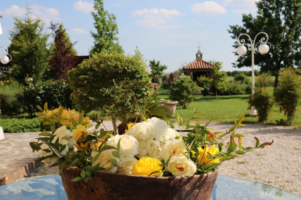 Millefiori La Corte Delle Rose โรวีโก ภายนอก รูปภาพ